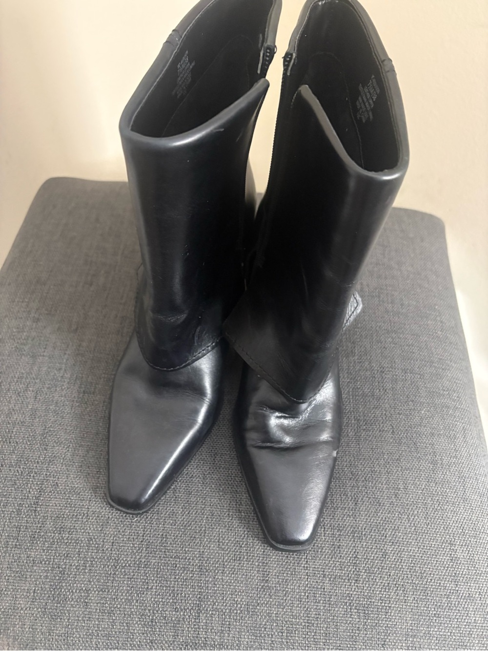 Vince Camuto Black Square-Toe Mid-Calf folded slouch Heeled Boots